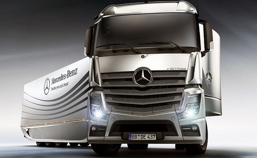 Mercedes Aero Trailer 1
