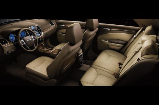 2012 Chrysler 300c Luxury Series