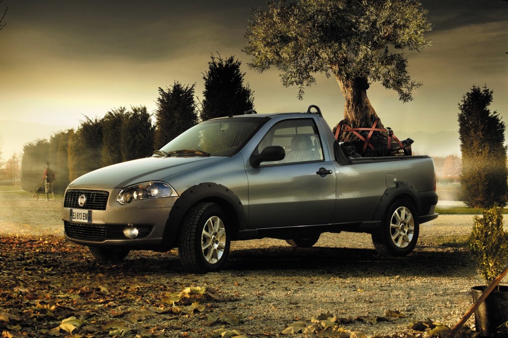 2012-Fiat-Strada-1[2]