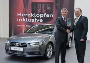 Peter Schwarzenbauer, Vorstandsmitglied Marketing und Vertrieb AUDI AG, und Erik Wakolbinger, Leiter Konzernvertrieb DEKRA.