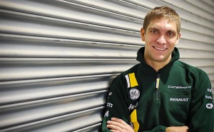 Vitaly-Petrov_caterhamF1Team.jpg.pagespeed.ce.hDLLbCSpoh