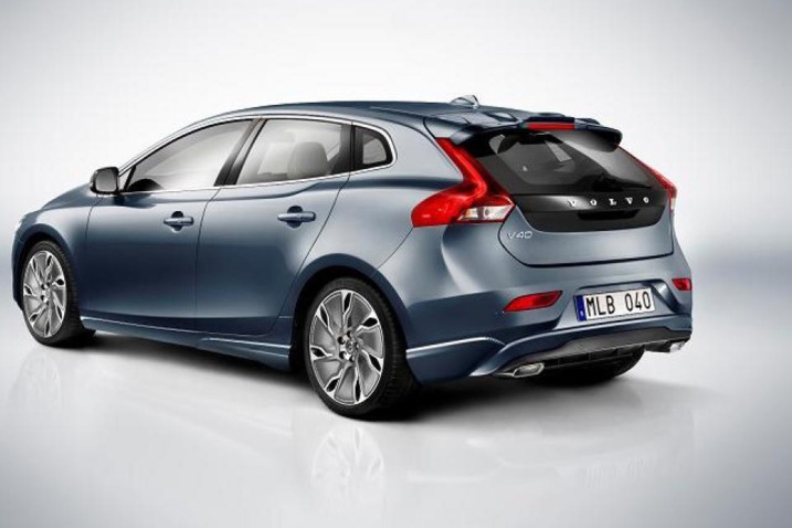 volvo_v40_r34_ns_22212_717