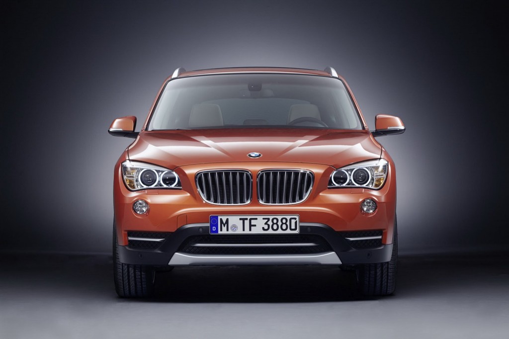 2013-BMW-X1-FL-3