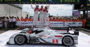 83869-audi r18 1111